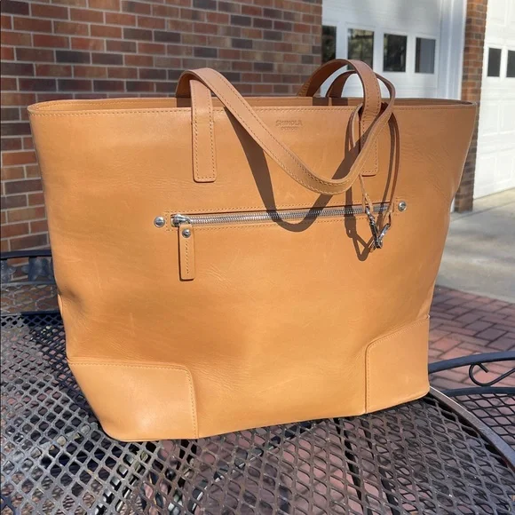 SHINOLA Detroit Large Leather Tote Bag - Picture 17 of 17